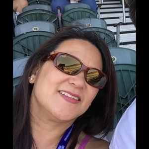 Meet your Posher, Estella